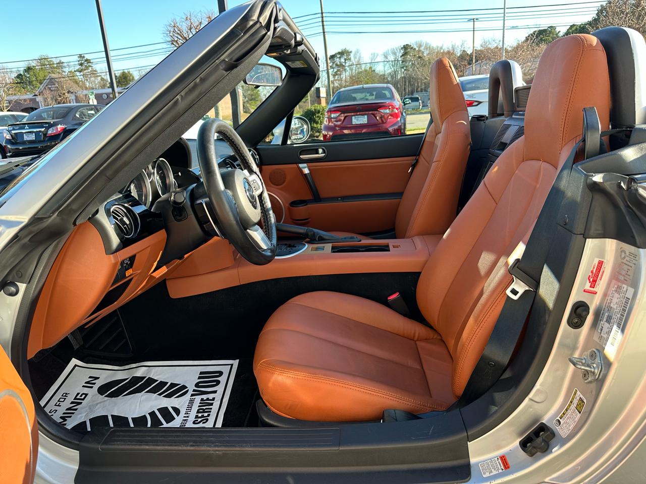 Mazda MX-5 Miata 2dr Conv Grand Touring Auto 2006