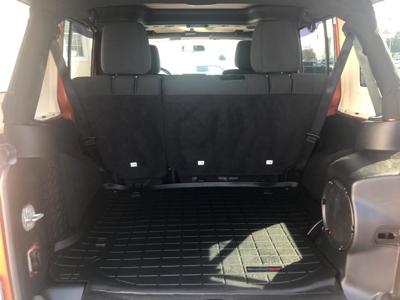 Jeep Wrangler Unlimited 4WD 4dr X 2011