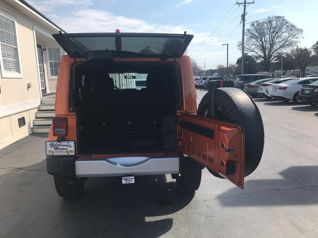 Jeep Wrangler Unlimited 4WD 4dr X 2011