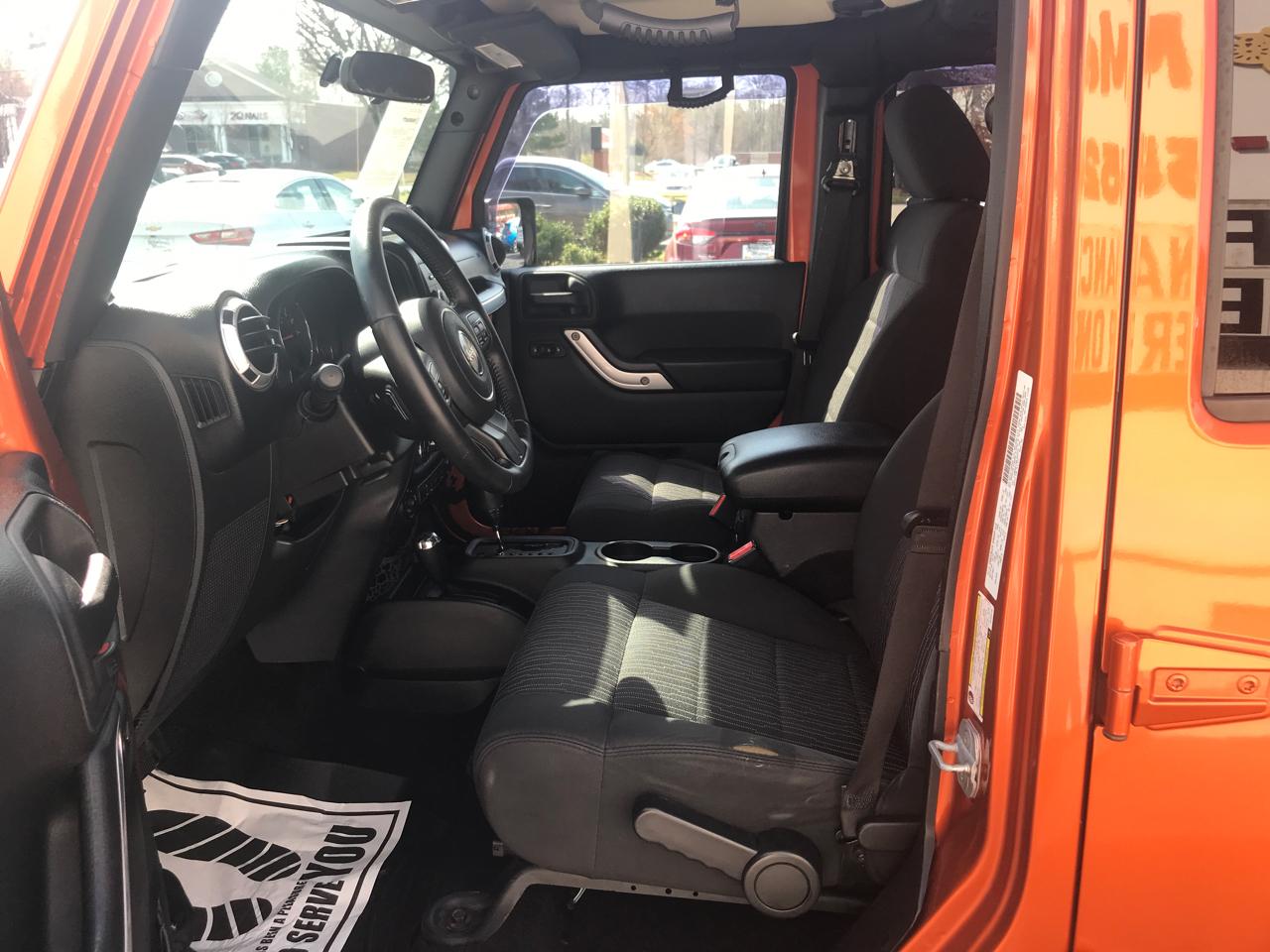 Jeep Wrangler Unlimited 4WD 4dr X 2011