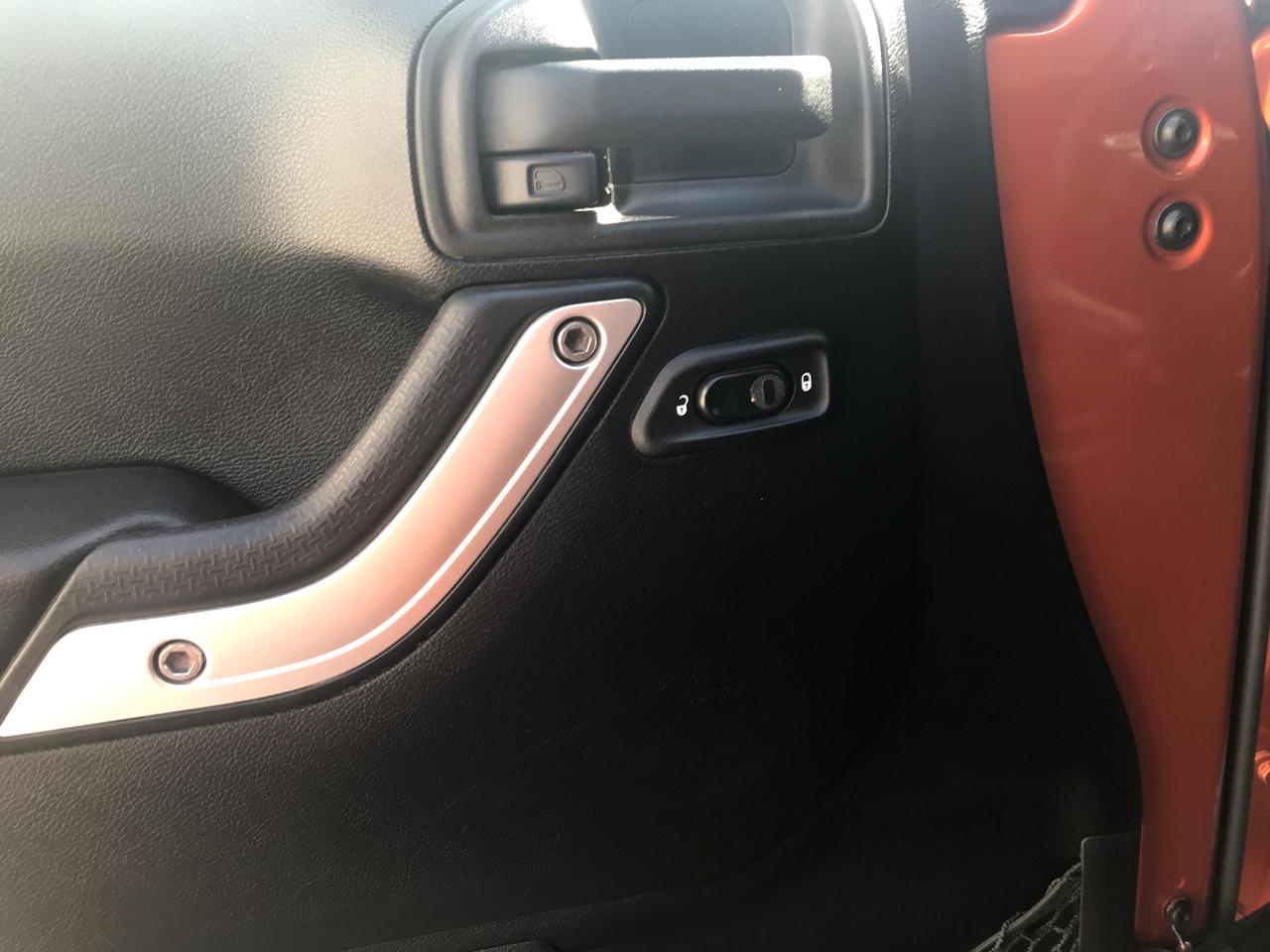 Jeep Wrangler Unlimited 4WD 4dr X 2011