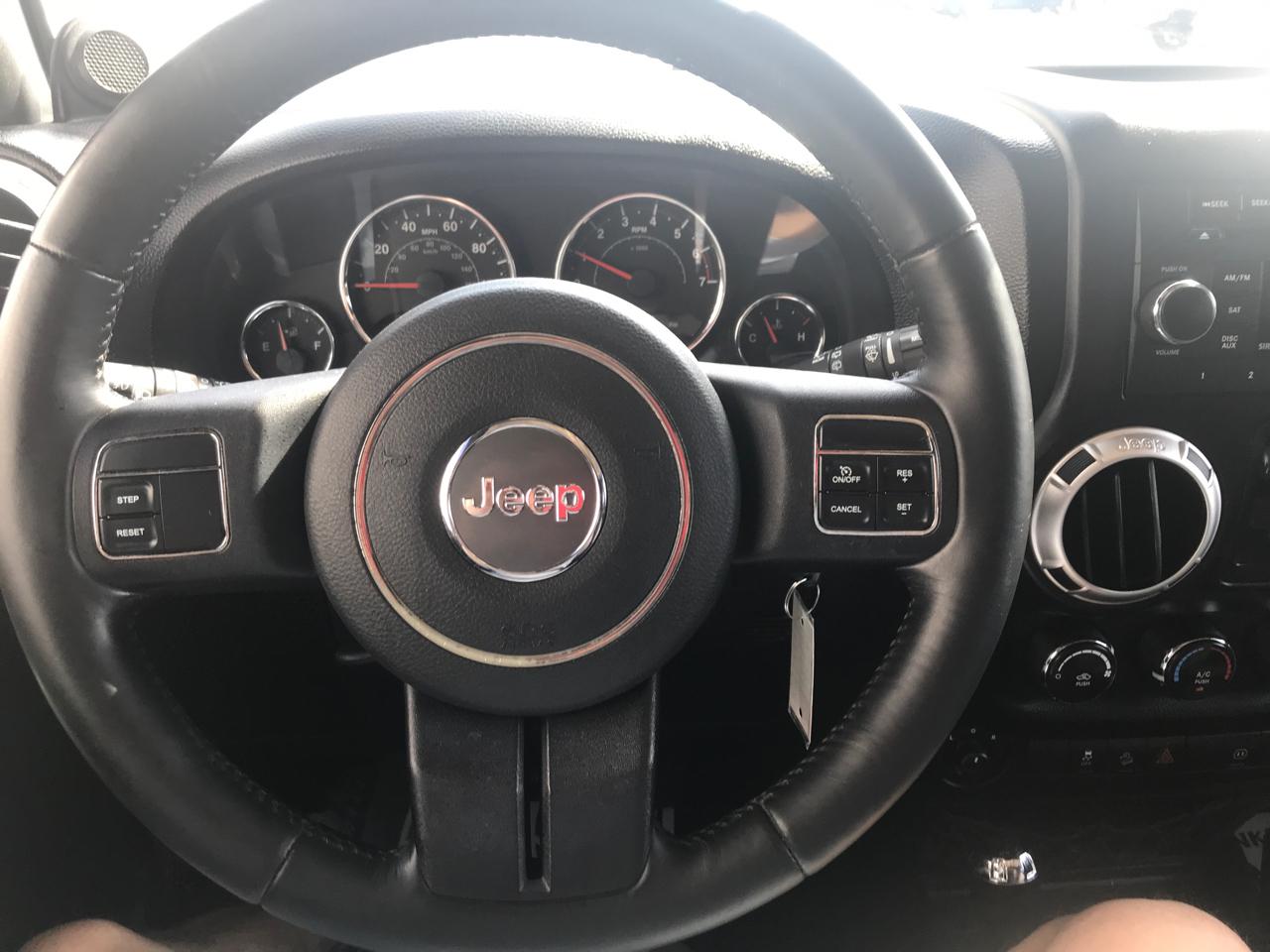 Jeep Wrangler Unlimited 4WD 4dr X 2011