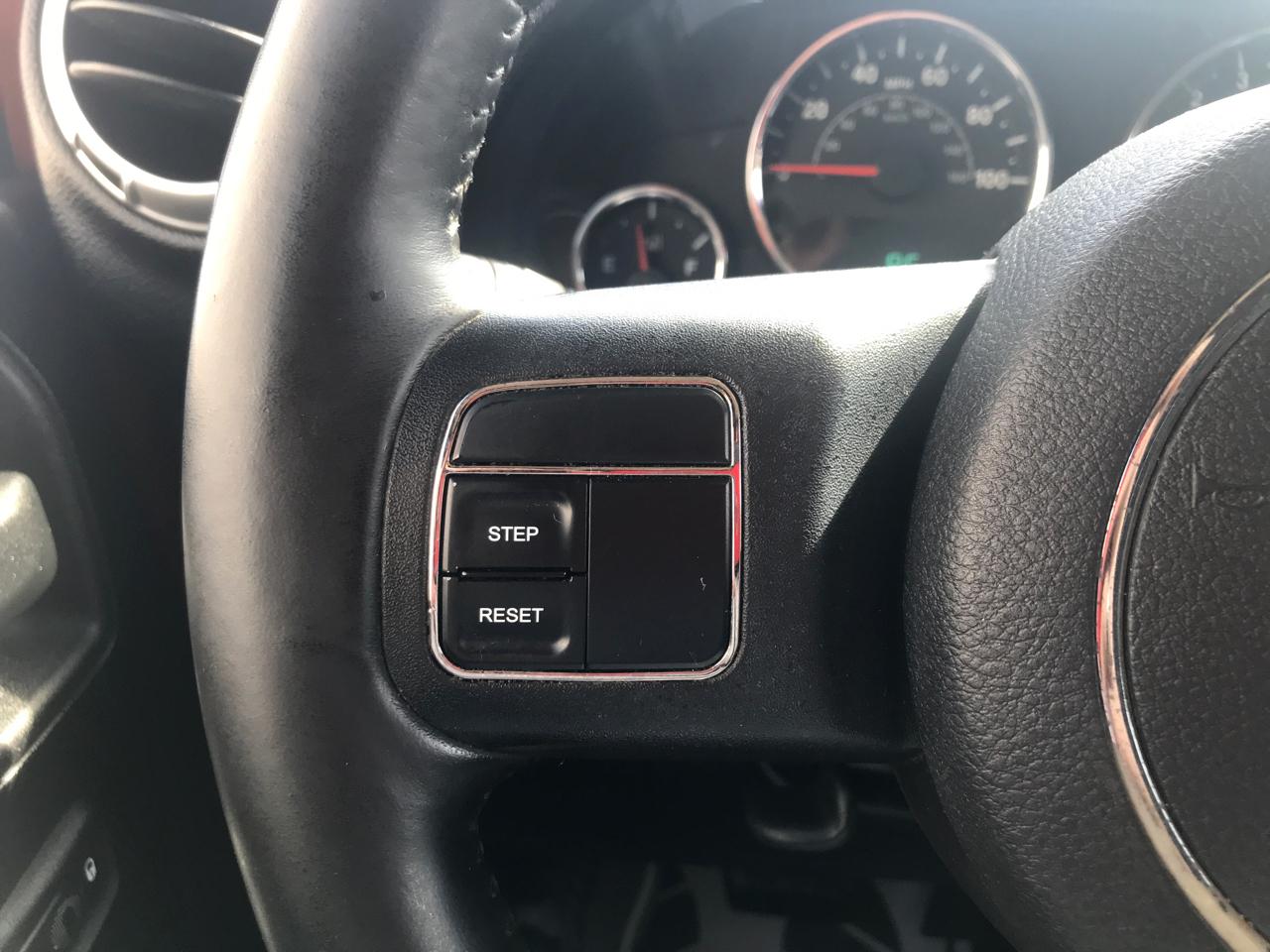 Jeep Wrangler Unlimited 4WD 4dr X 2011