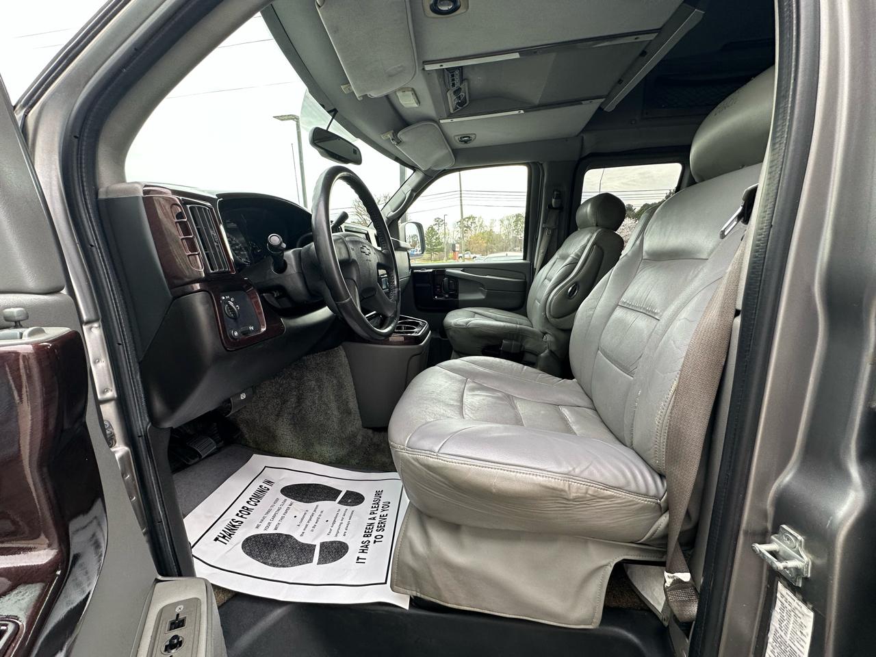 Chevrolet Express Passenger  2007