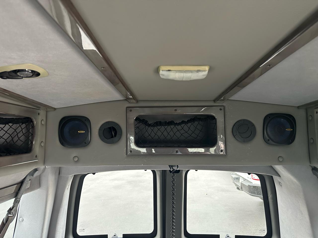 Chevrolet Express Passenger  2007