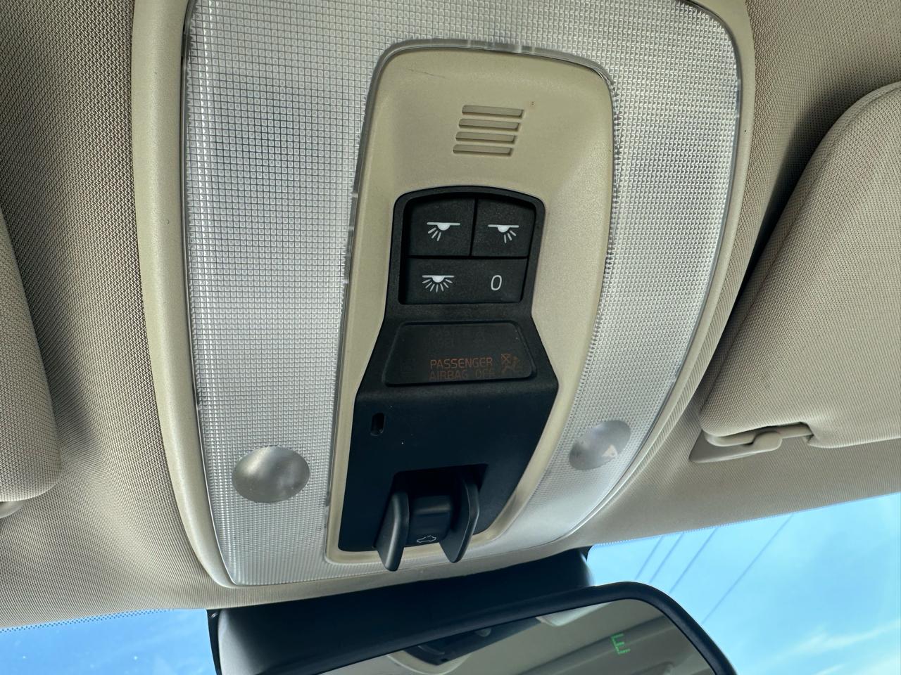 Volvo S60 FWD 4dr Sdn T5 2012