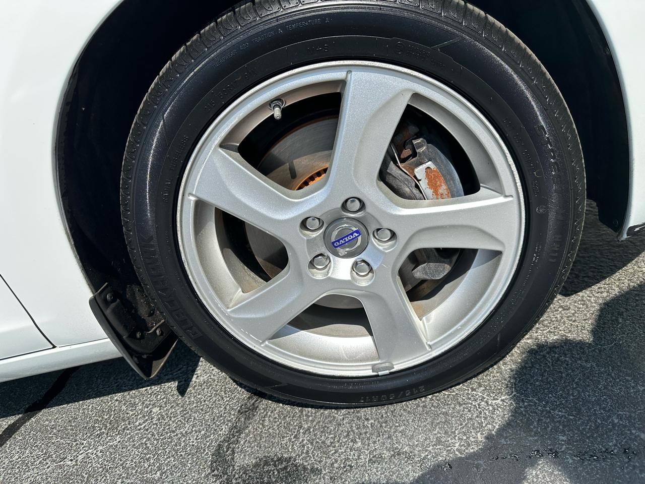 Volvo S60 FWD 4dr Sdn T5 2012