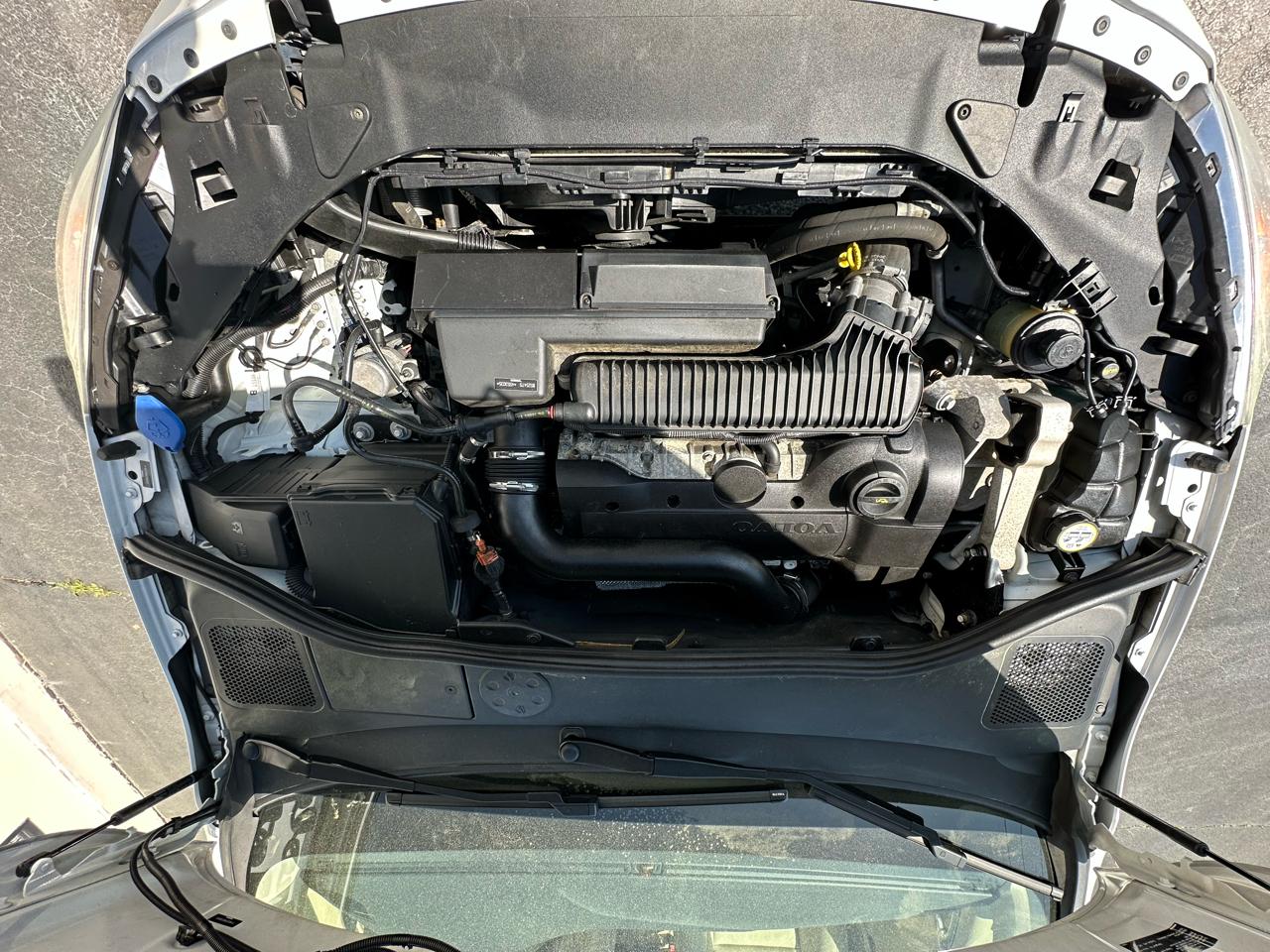 Volvo S60 FWD 4dr Sdn T5 2012