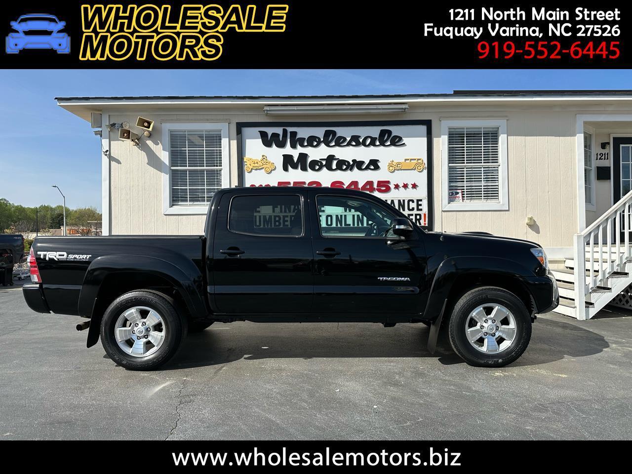 Toyota Tacoma 4WD Double Cab V6 AT (Natl) 2015