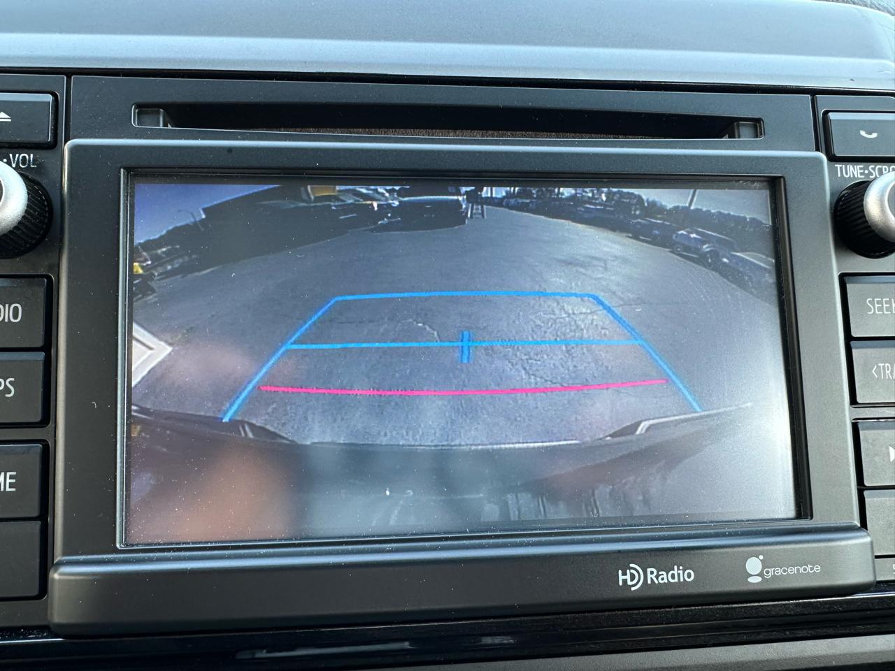 Toyota Tacoma 4WD Double Cab V6 AT (Natl) 2015