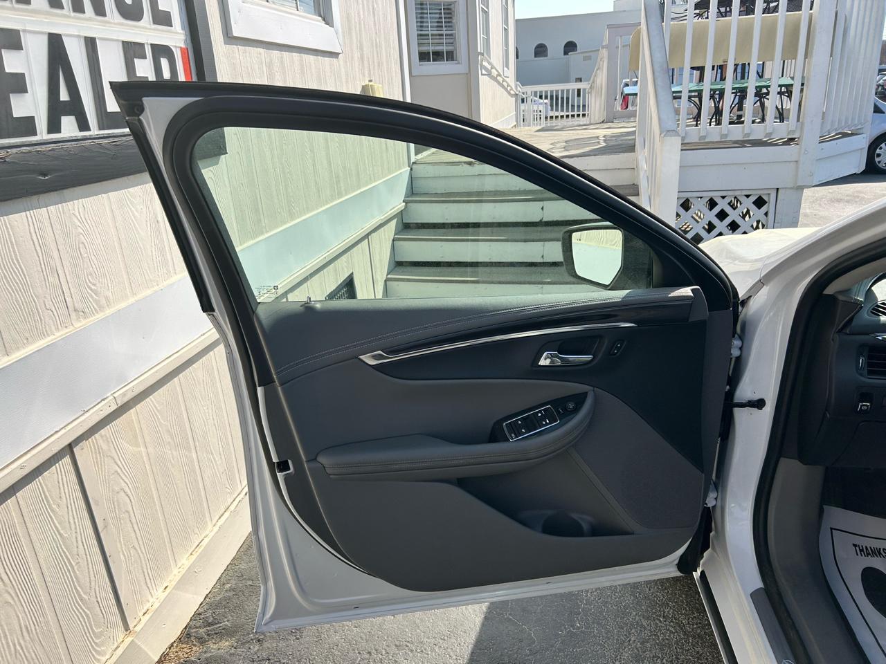 Chevrolet Impala 4dr Sdn Premier w/2LZ 2017