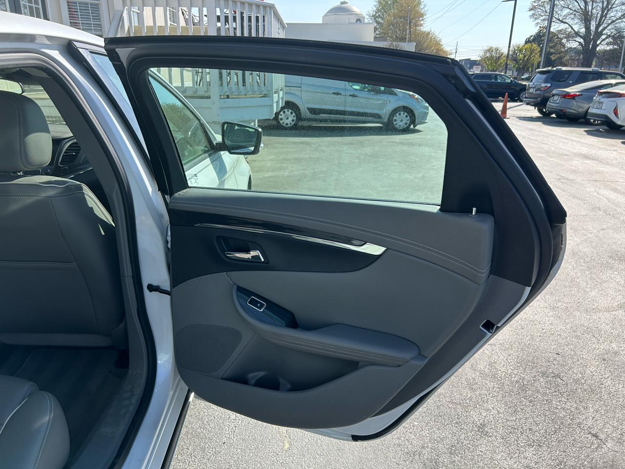 Chevrolet Impala 4dr Sdn Premier w/2LZ 2017