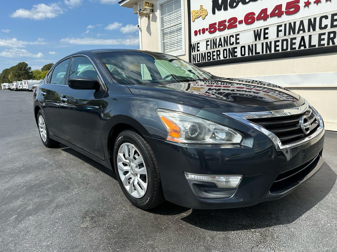 Nissan Altima 4dr Sdn I4 2.5 2014