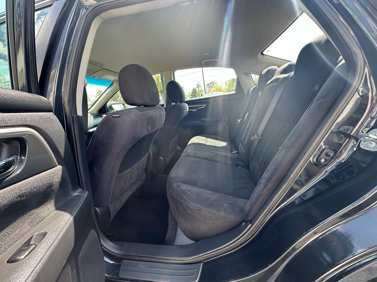 Nissan Altima 4dr Sdn I4 2.5 2014