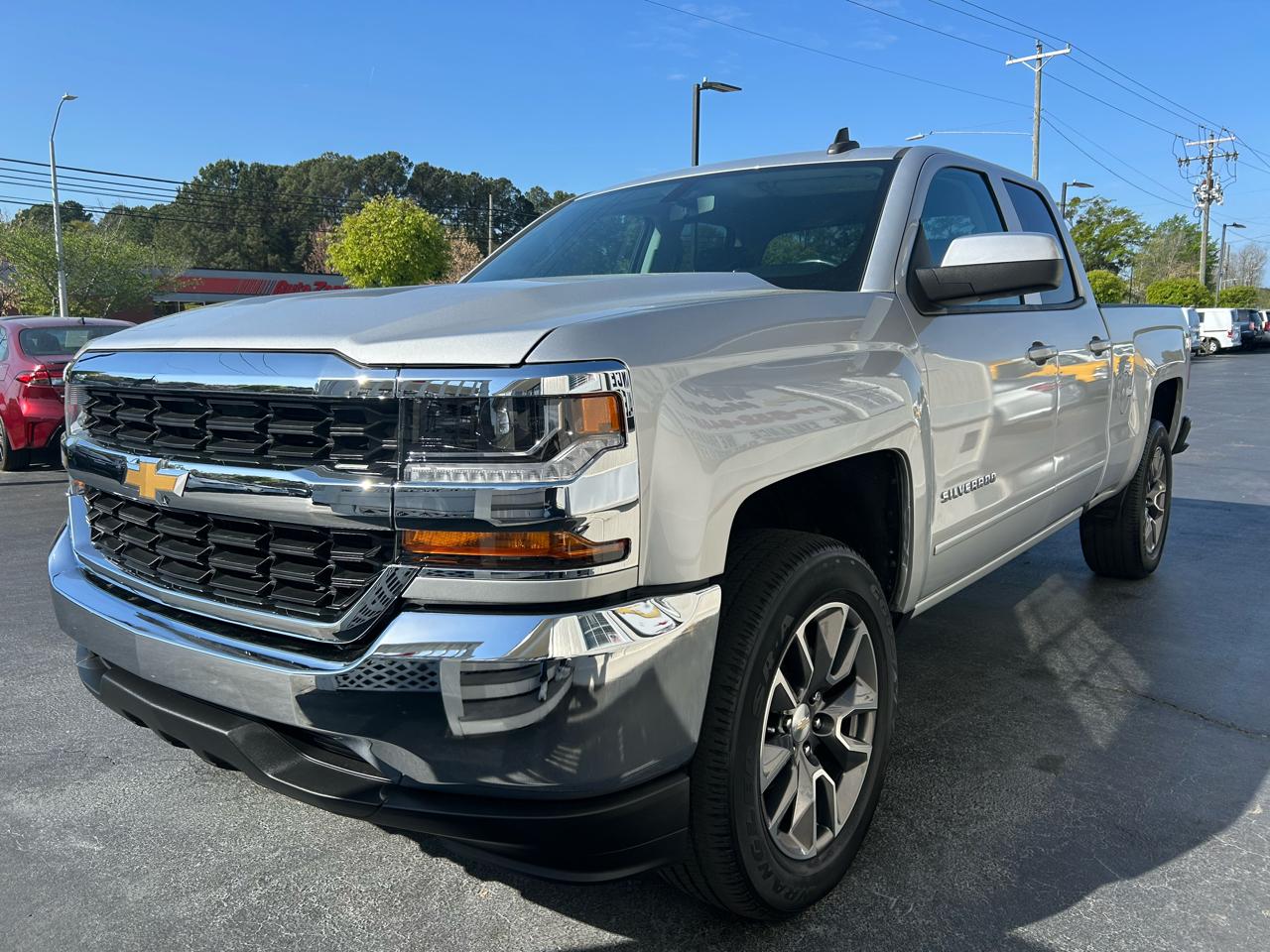 Chevrolet Silverado 1500 2WD Double Cab 143.5" LT w/1LT 2018