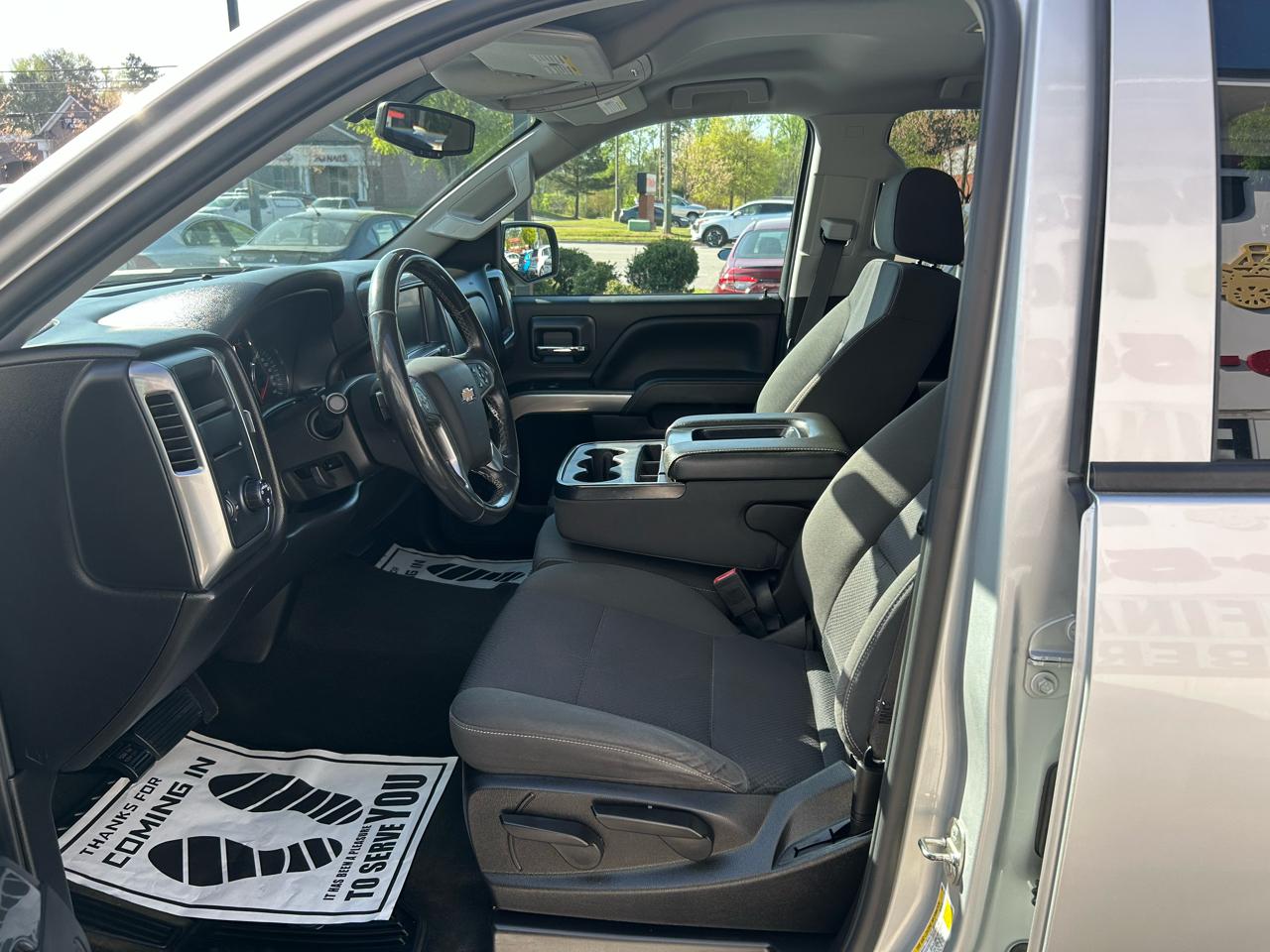 Chevrolet Silverado 1500 2WD Double Cab 143.5" LT w/1LT 2018