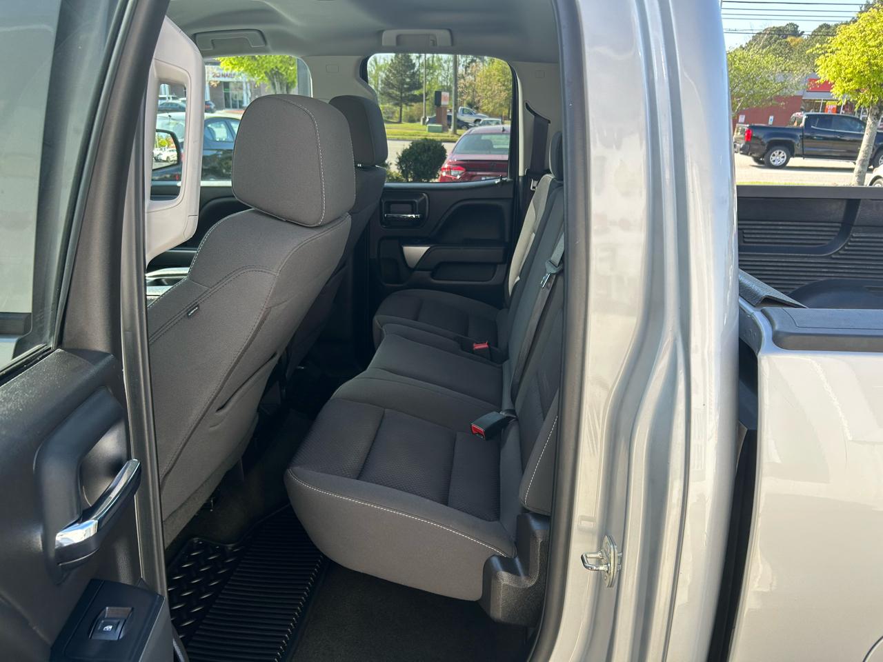 Chevrolet Silverado 1500 2WD Double Cab 143.5" LT w/1LT 2018