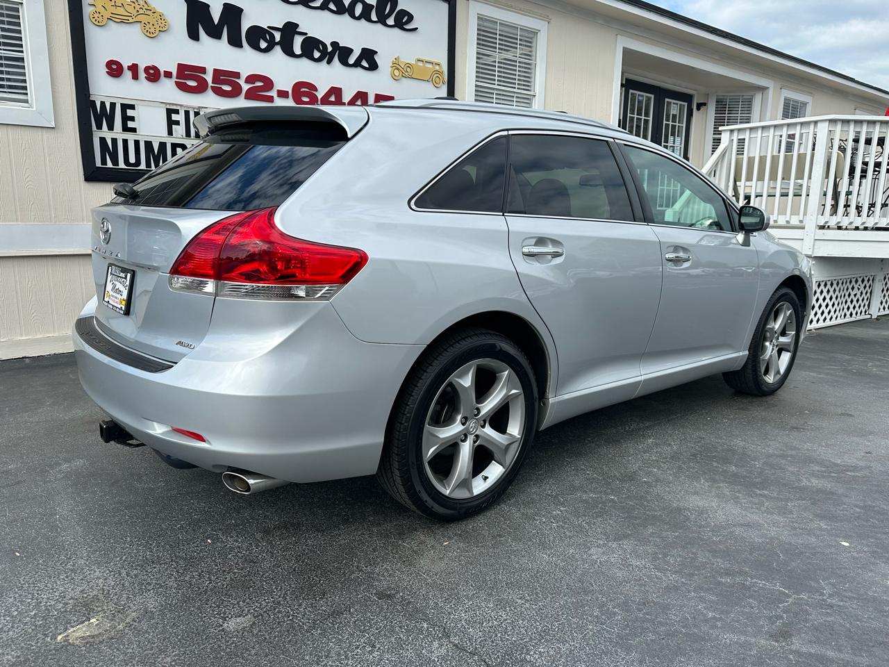 Toyota Venza 4dr Wgn V6 AWD (Natl) 2009