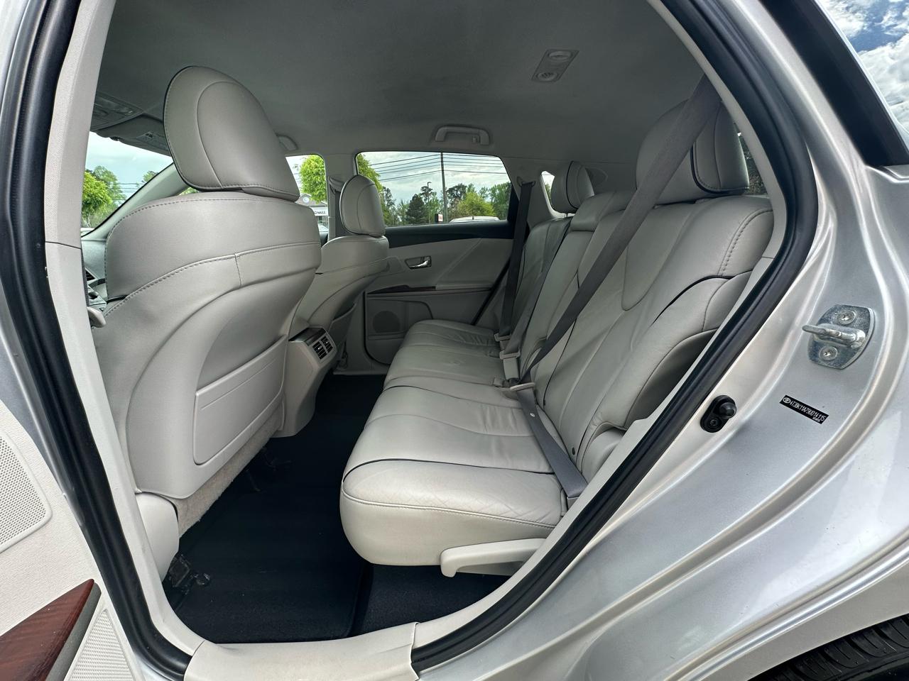 Toyota Venza 4dr Wgn V6 AWD (Natl) 2009