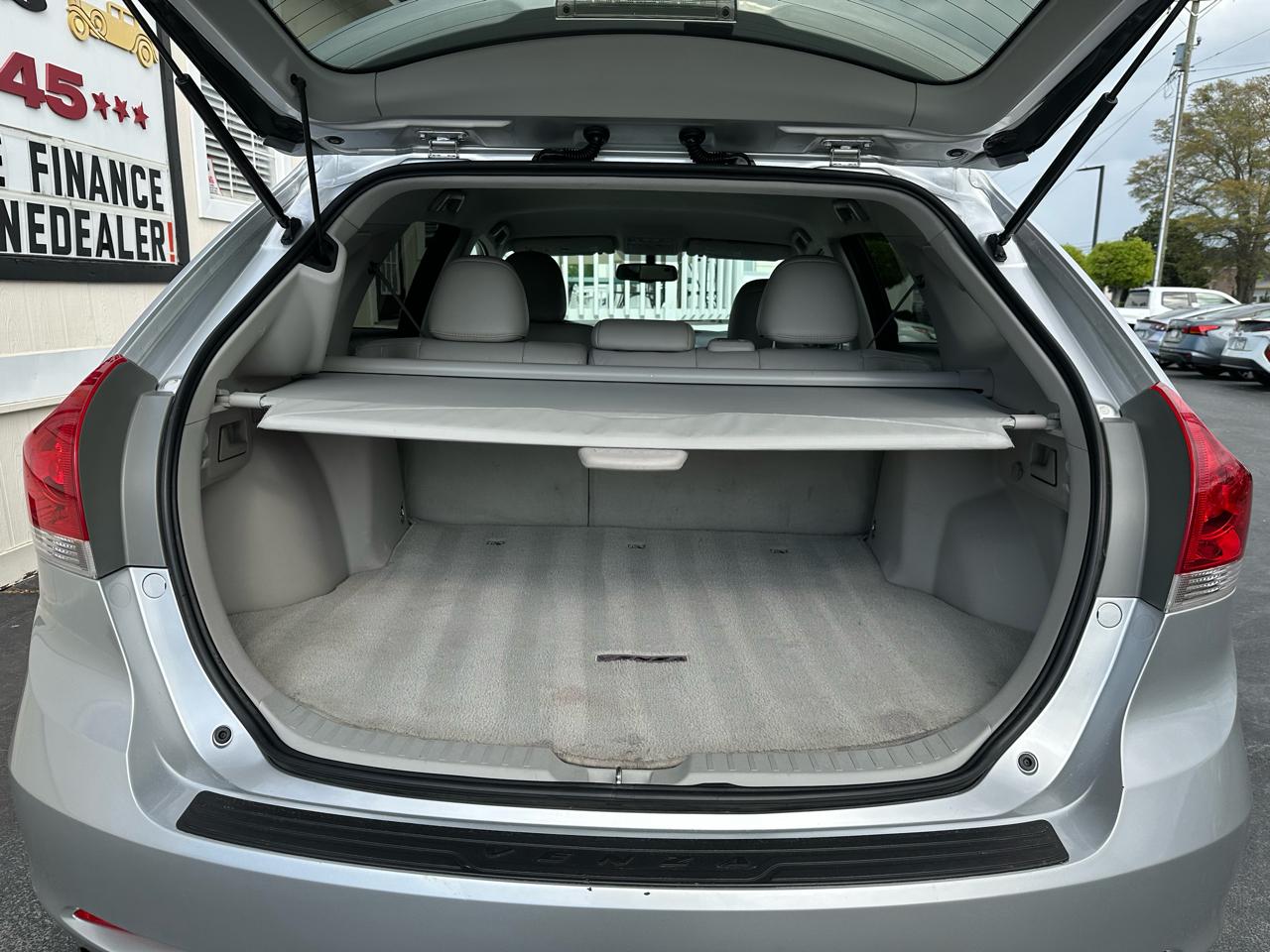 Toyota Venza 4dr Wgn V6 AWD (Natl) 2009