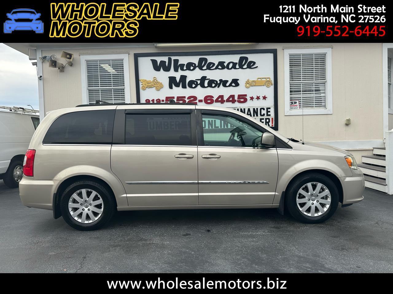 Chrysler Town & Country 4dr Wgn Touring 2013