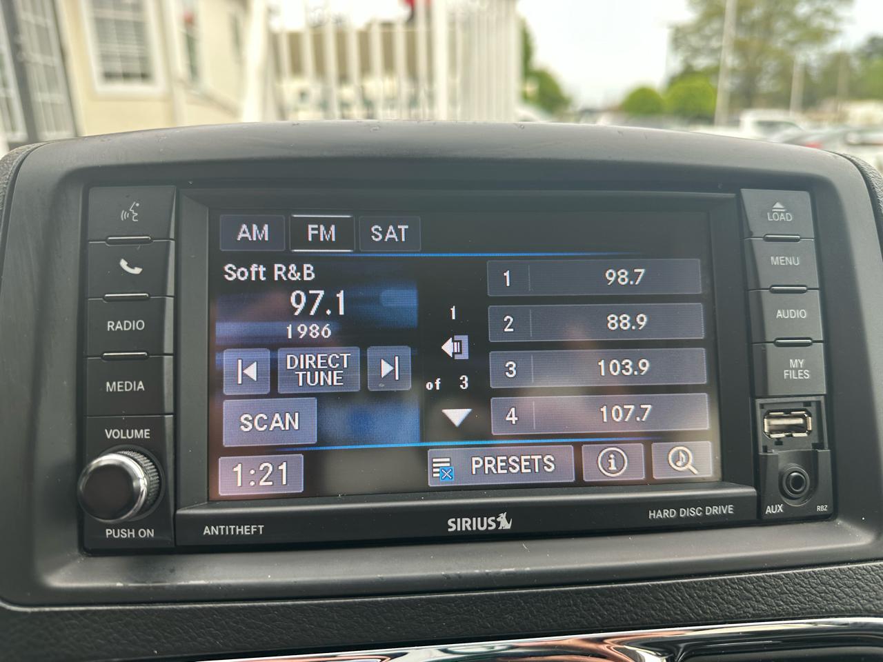 Chrysler Town & Country 4dr Wgn Touring 2013