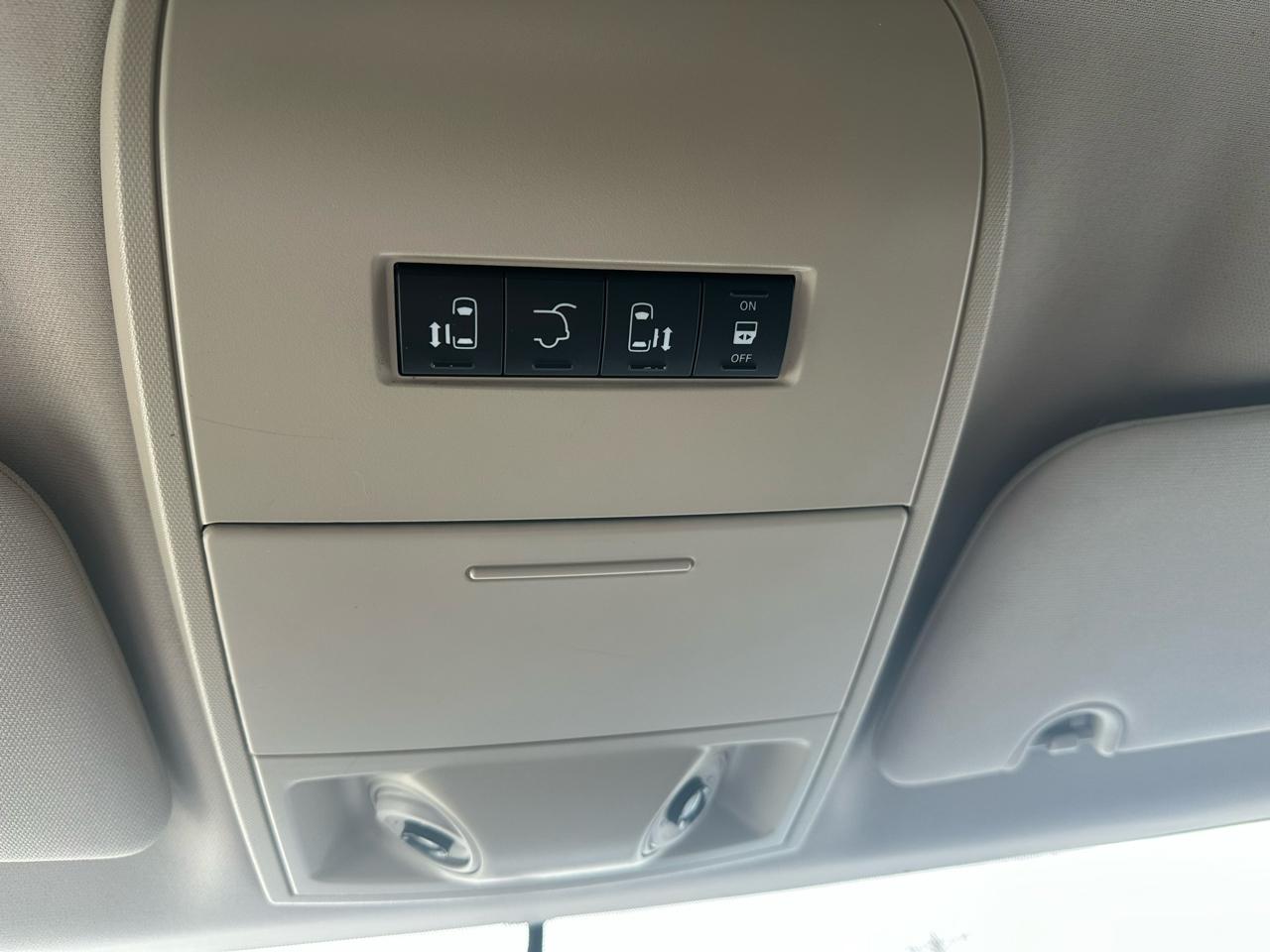 Chrysler Town & Country 4dr Wgn Touring 2013