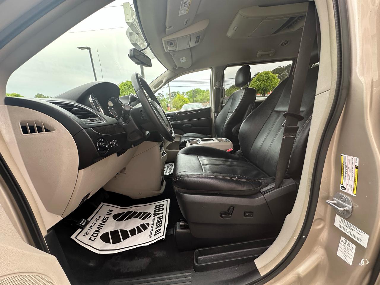 Chrysler Town & Country 4dr Wgn Touring 2013