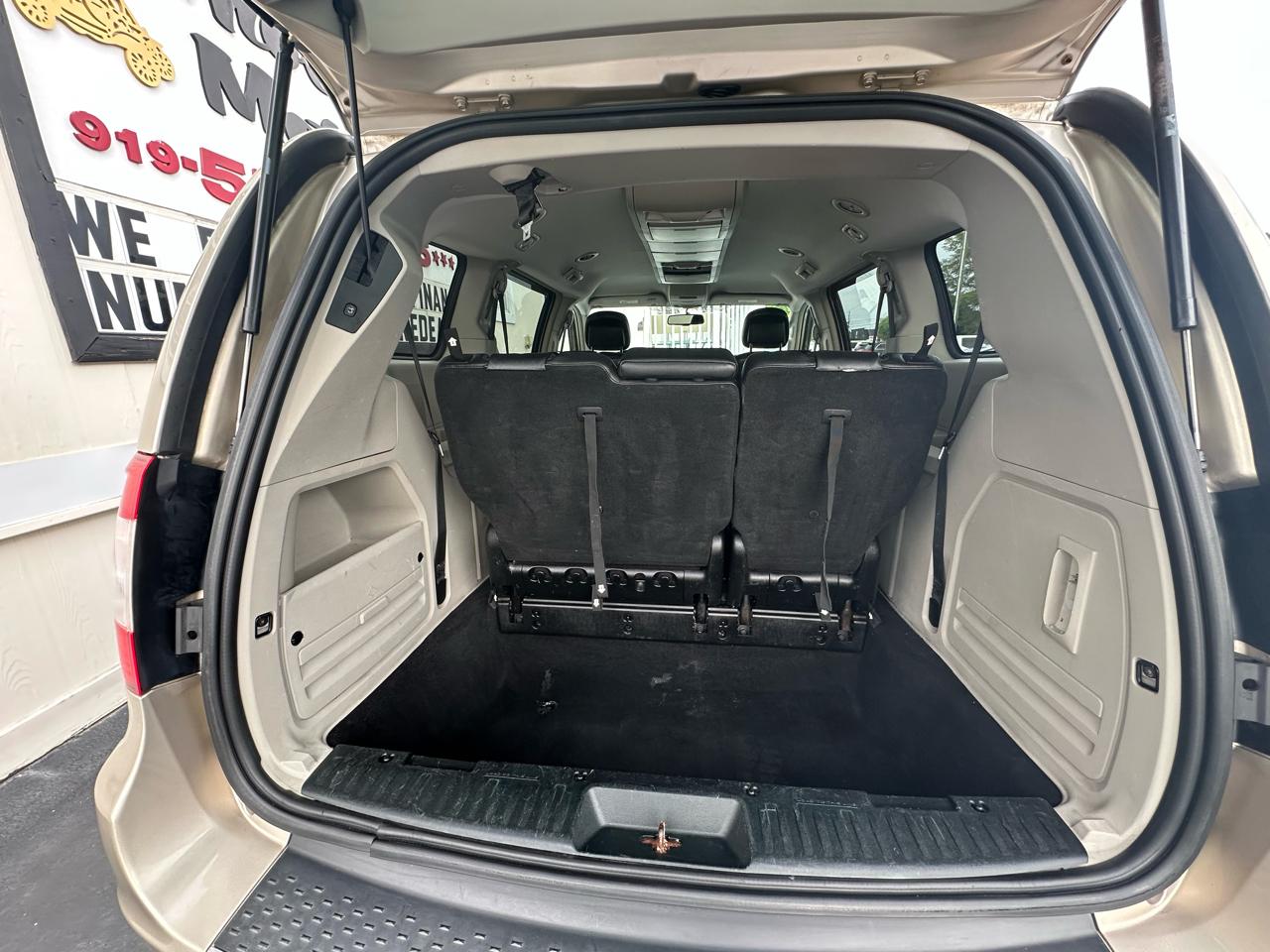 Chrysler Town & Country 4dr Wgn Touring 2013