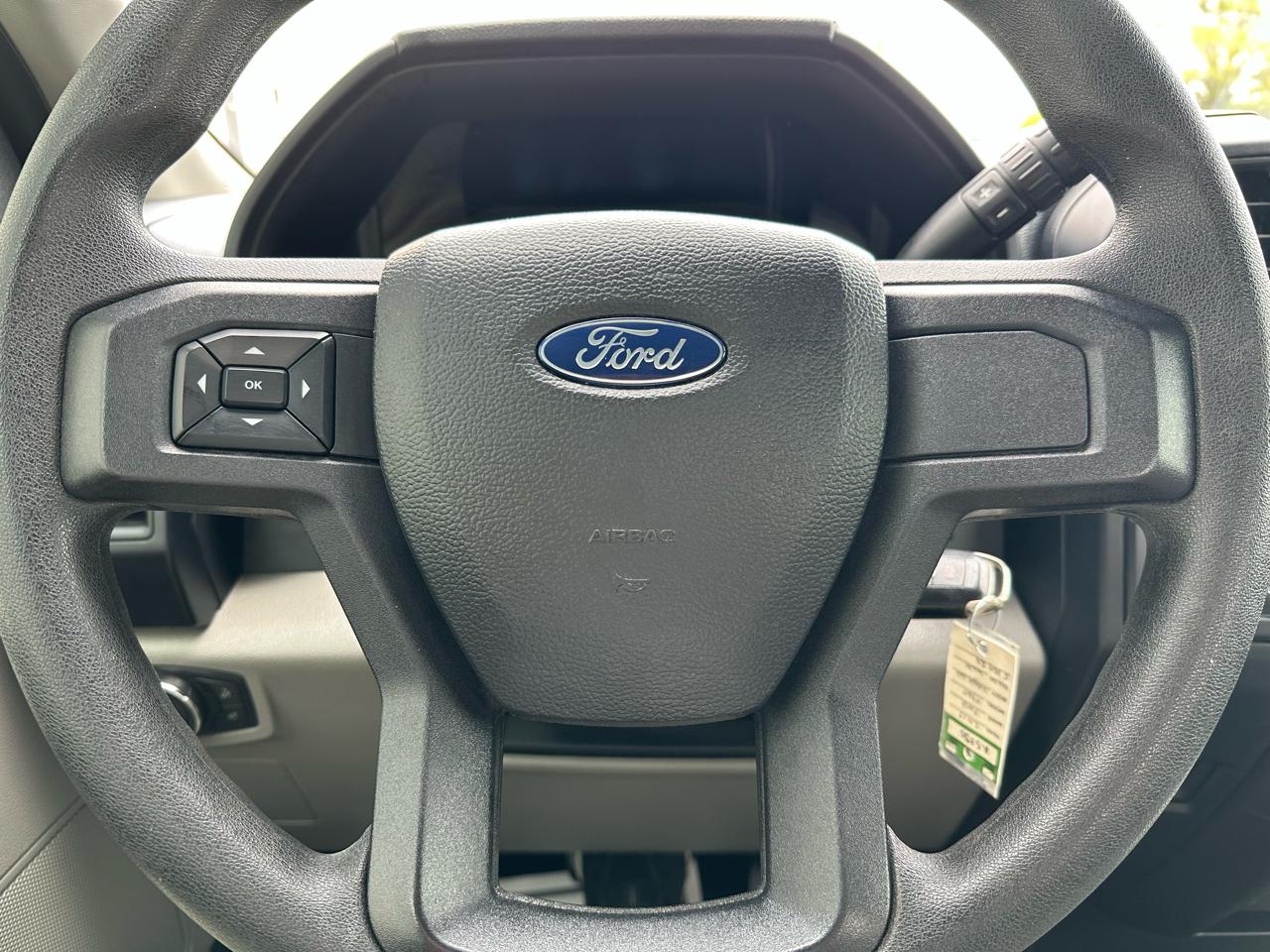 Ford F-150 XLT 4WD Reg Cab 8' Box 2019