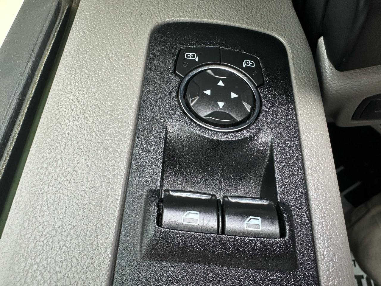 Ford F-150 XLT 4WD Reg Cab 8' Box 2019