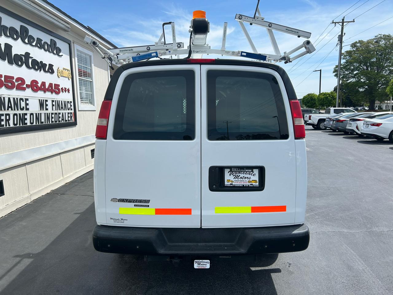 Chevrolet Express Cargo Van RWD 2500 135" 2015