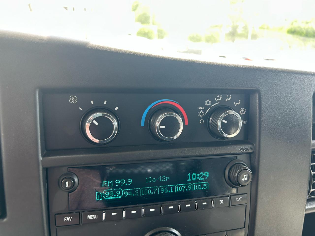 Chevrolet Express Cargo Van RWD 2500 135" 2015