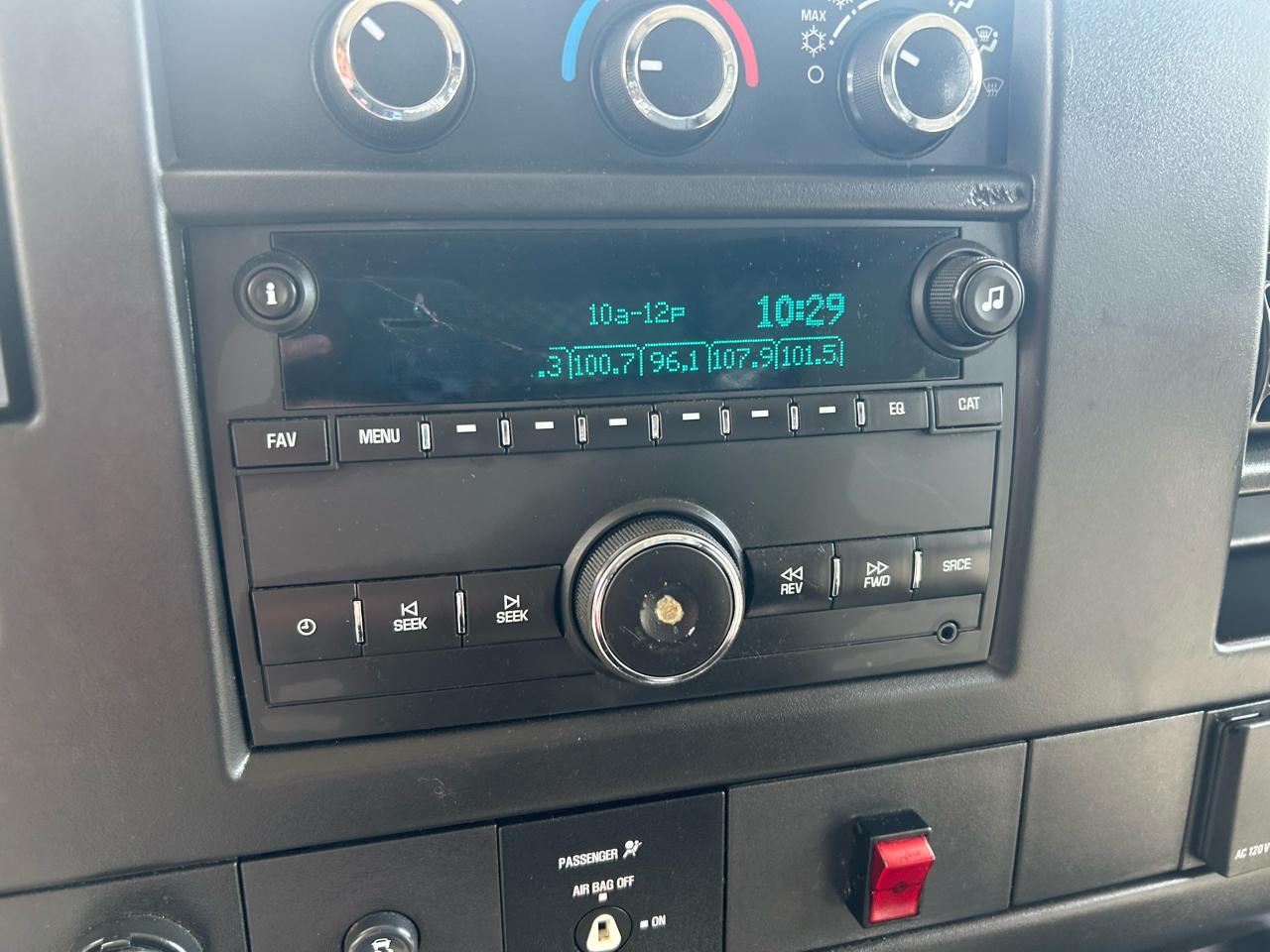 Chevrolet Express Cargo Van RWD 2500 135" 2015