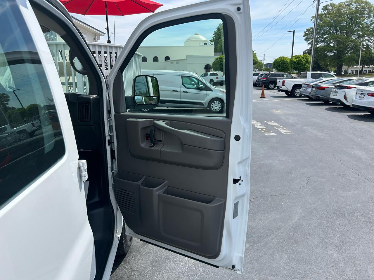 Chevrolet Express Cargo Van RWD 2500 135" 2015