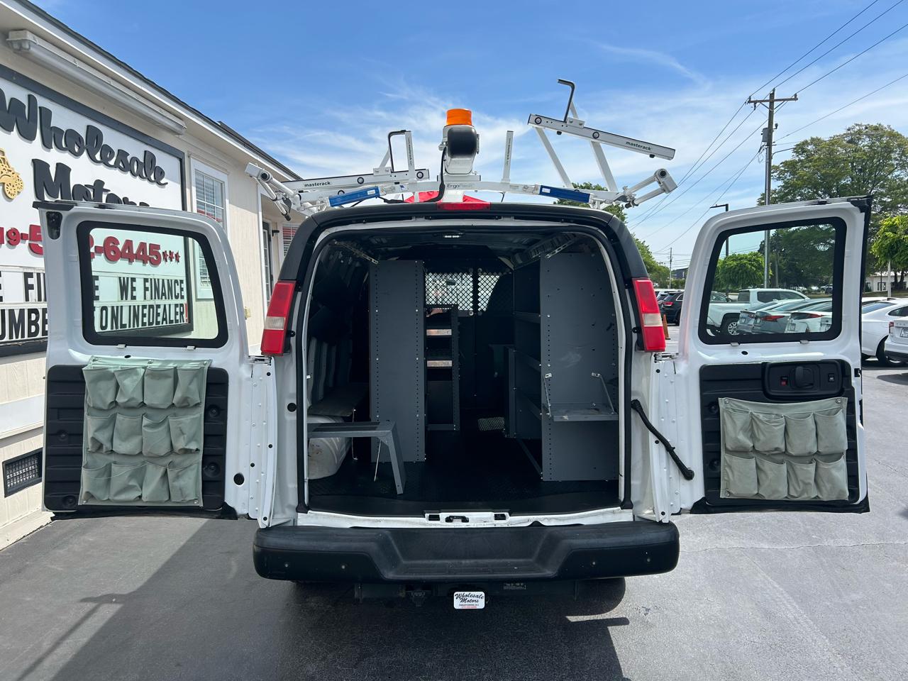 Chevrolet Express Cargo Van RWD 2500 135" 2015