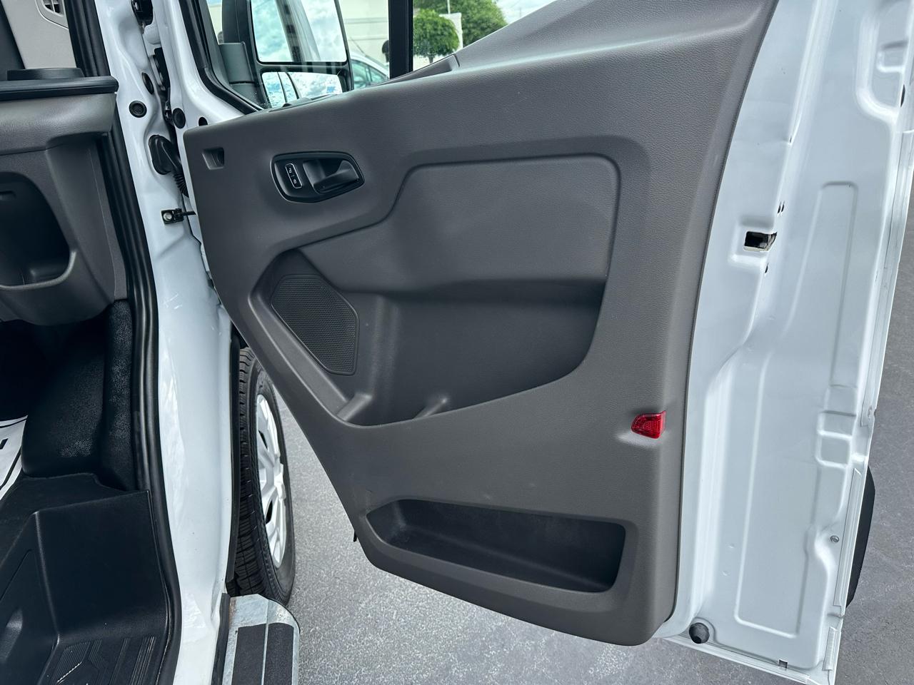 Ford Transit Cargo Van T-250 130" Low Rf 9070 GVWR RWD 2024