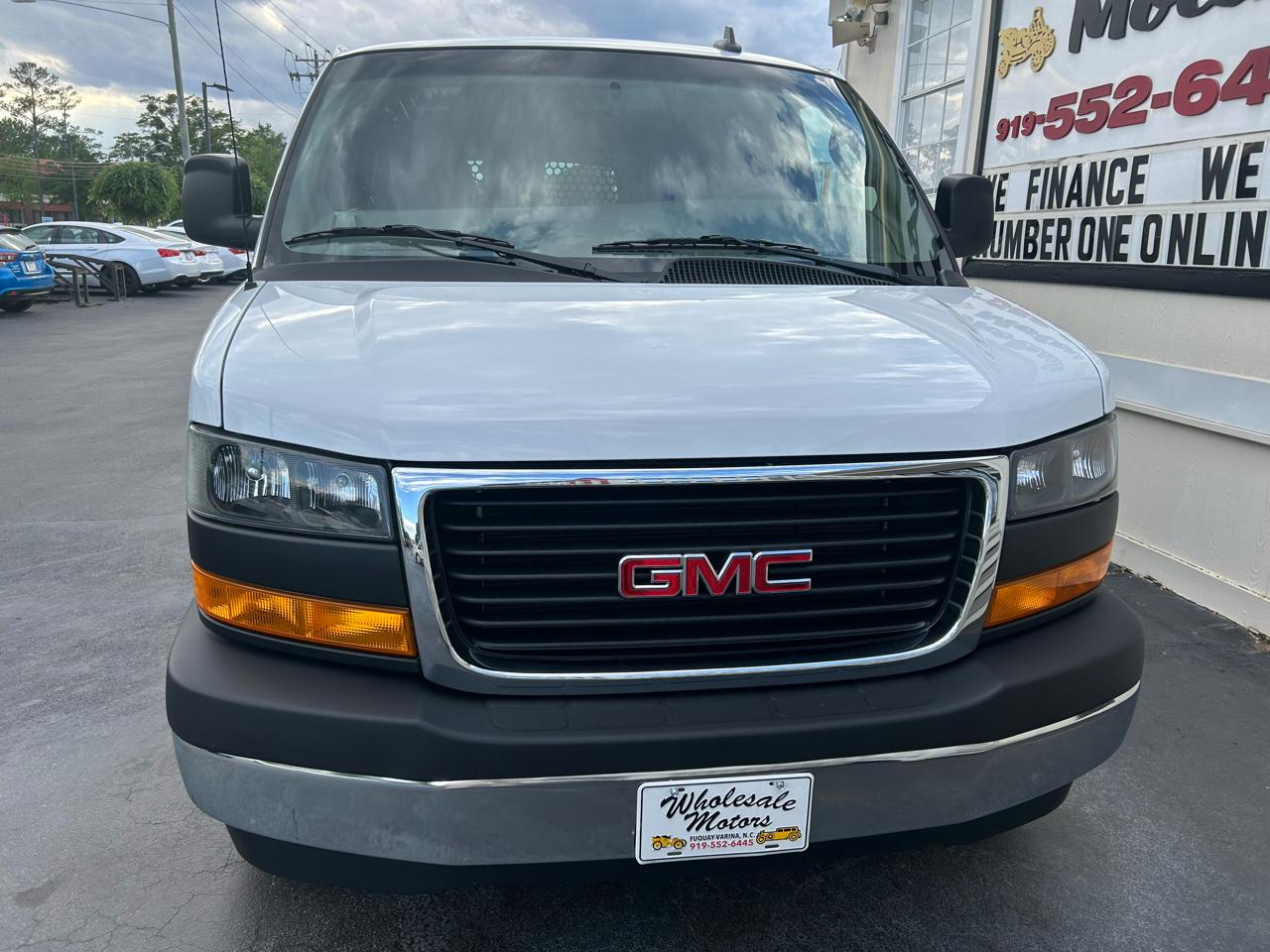 GMC Savana Cargo Van RWD 2500 135" 2024