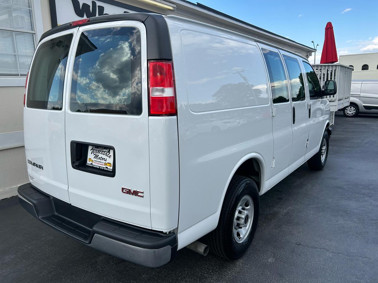 GMC Savana Cargo Van RWD 2500 135" 2024