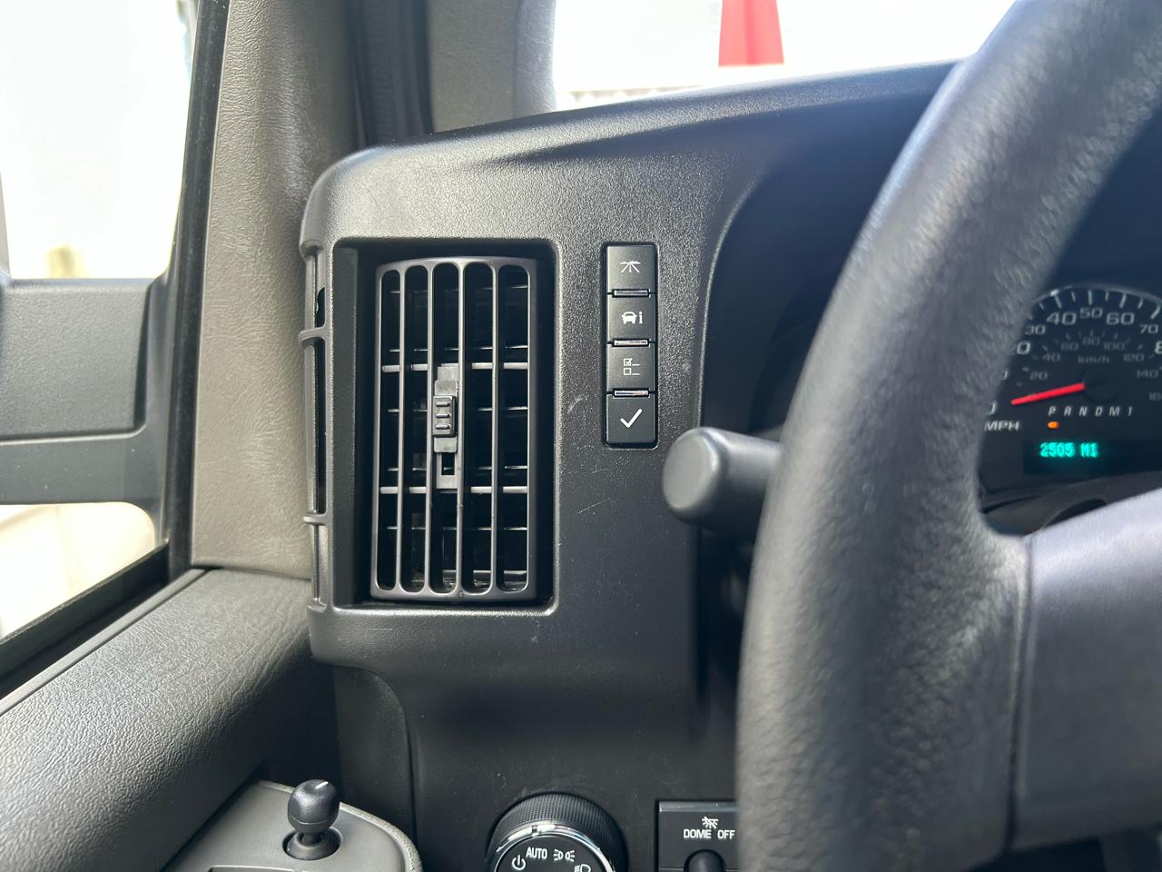 GMC Savana Cargo Van RWD 2500 135" 2024