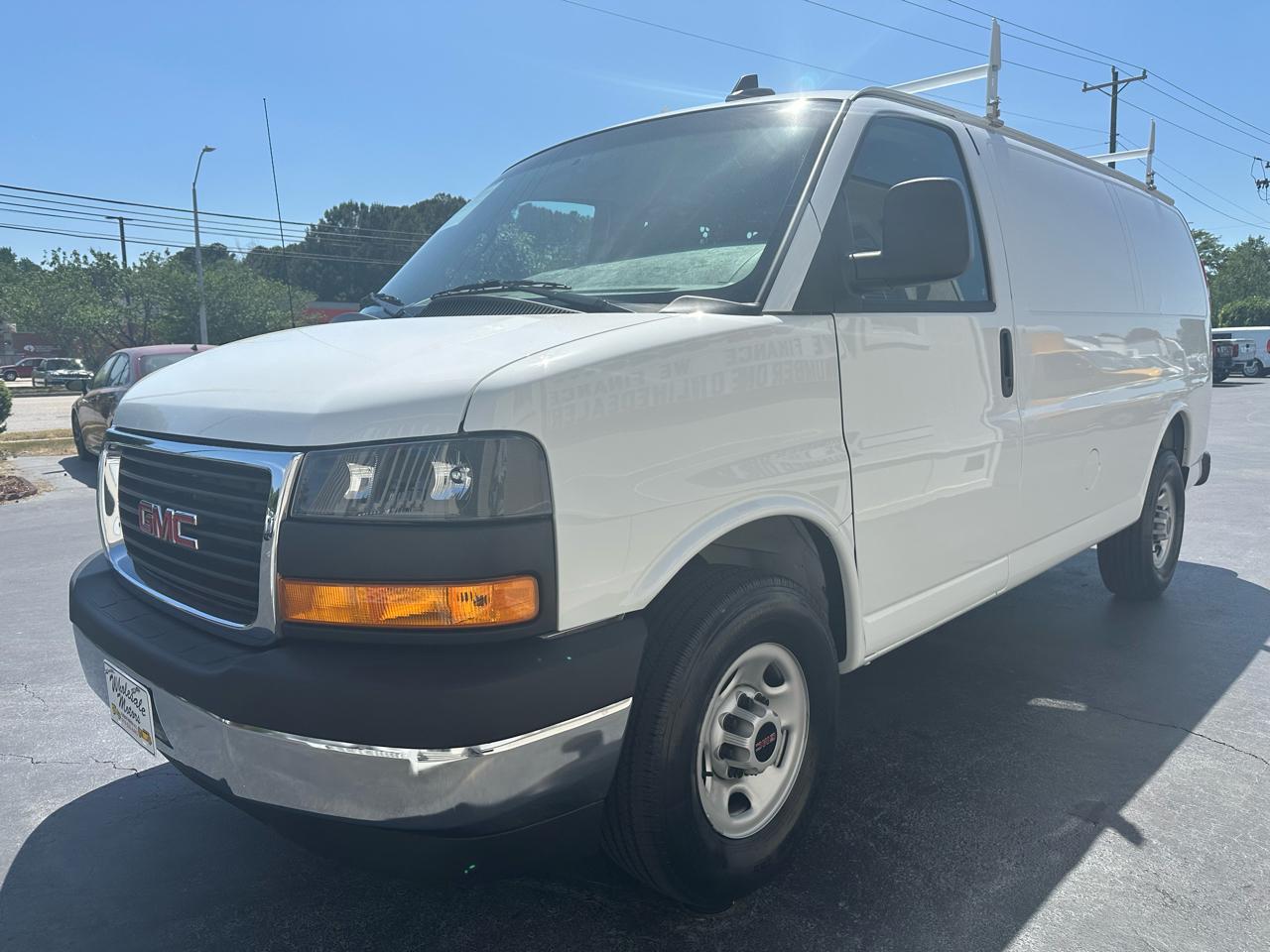 GMC Savana Cargo Van RWD 2500 135" 2024