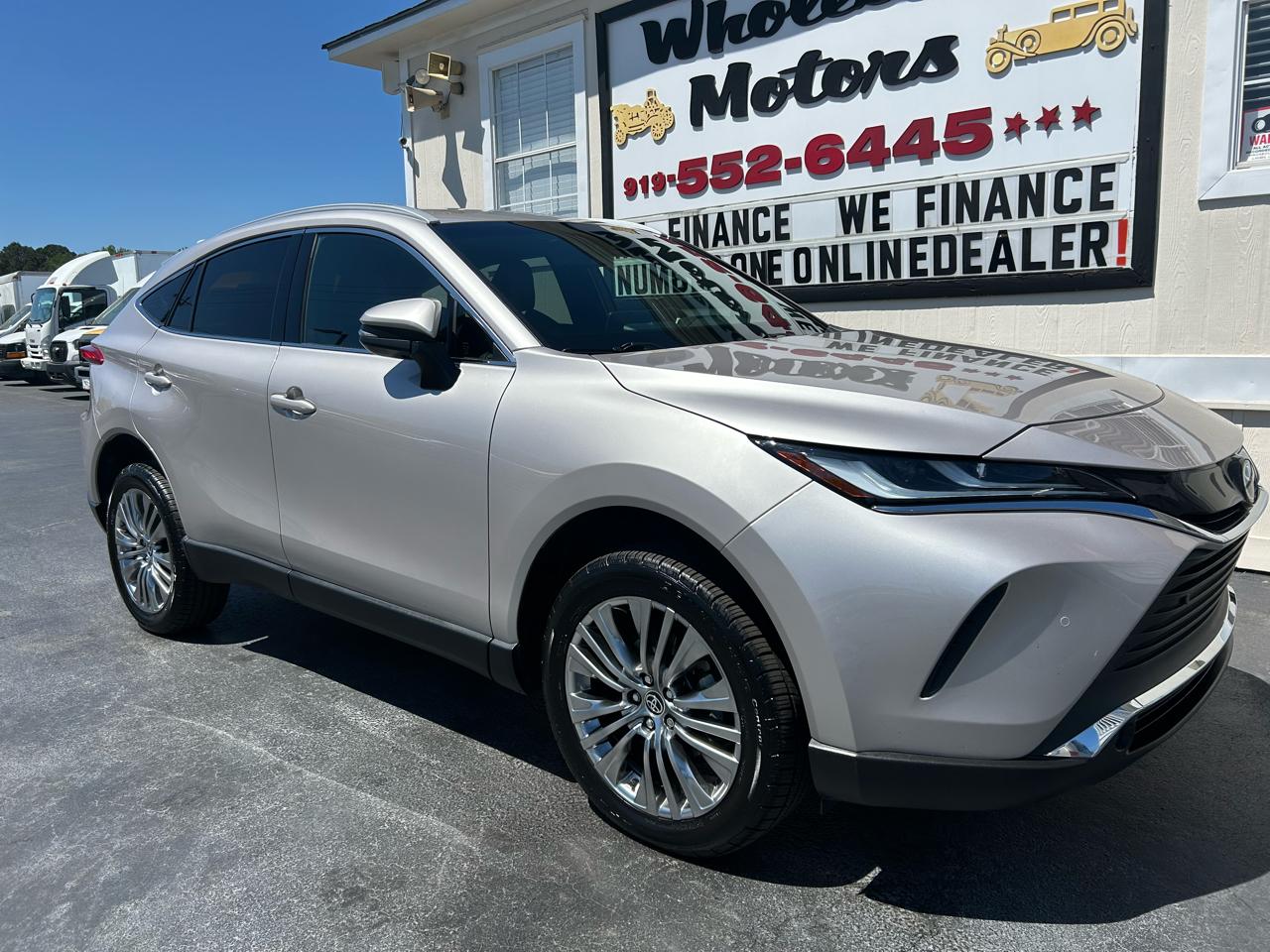 Toyota Venza XLE 2023