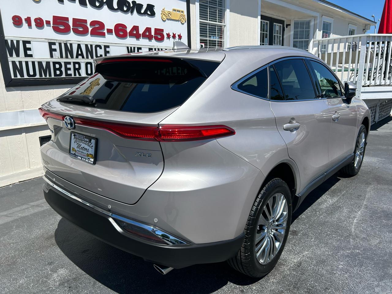 Toyota Venza XLE 2023