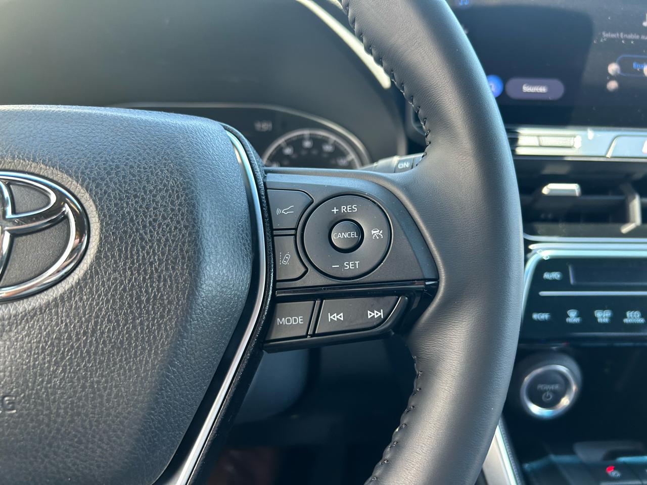 Toyota Venza XLE 2023