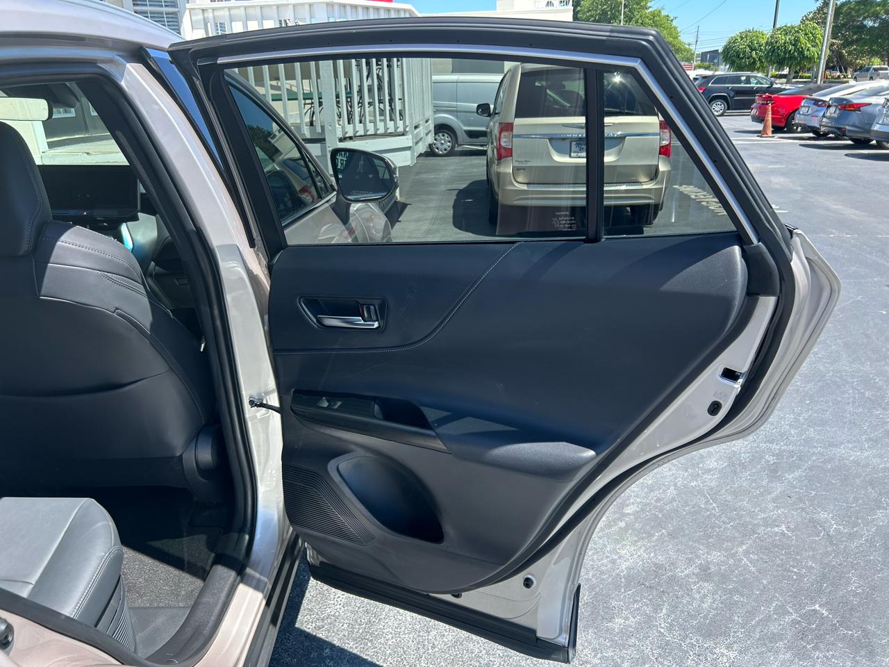 Toyota Venza XLE 2023