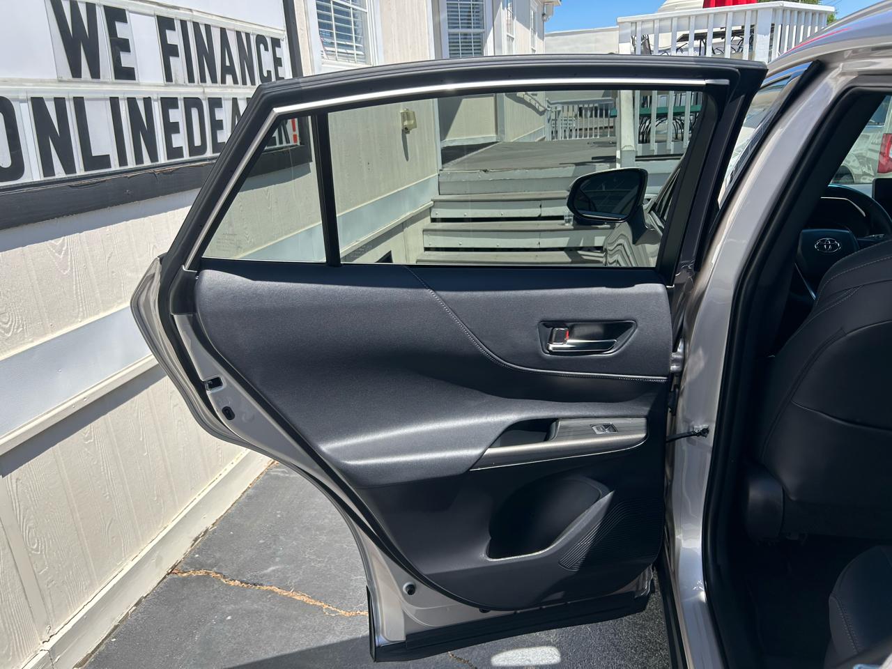 Toyota Venza XLE 2023