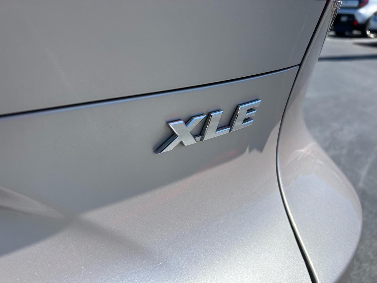 Toyota Venza XLE 2023