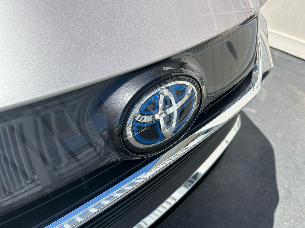 Toyota Venza XLE 2023