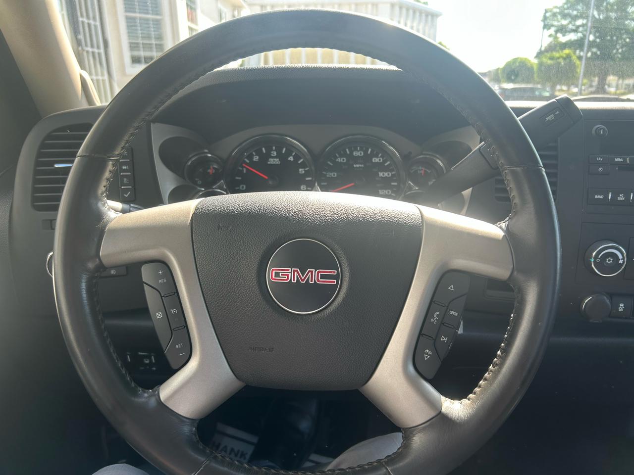 GMC Sierra 2500HD 2WD Reg Cab 133.7" SLE 2013