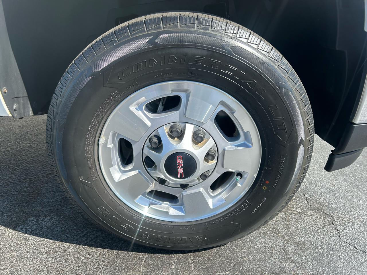 GMC Sierra 2500HD 2WD Reg Cab 133.7" SLE 2013